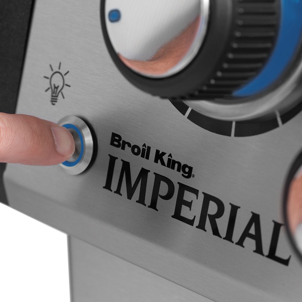 Broil King IMPERIAL™ S590 PRO IR inkl. Infrarot Seitenbrenner und Drehspieß