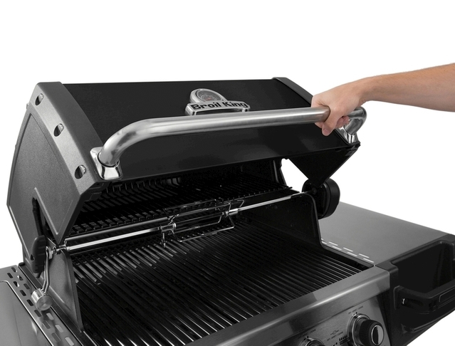 Broil King REGAL™ 490 BLACK inkl. Drehspieß Neues Modell