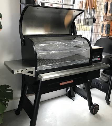 Traeger Pelletgrill Timberline D2 1300 Schwarz Aussteller