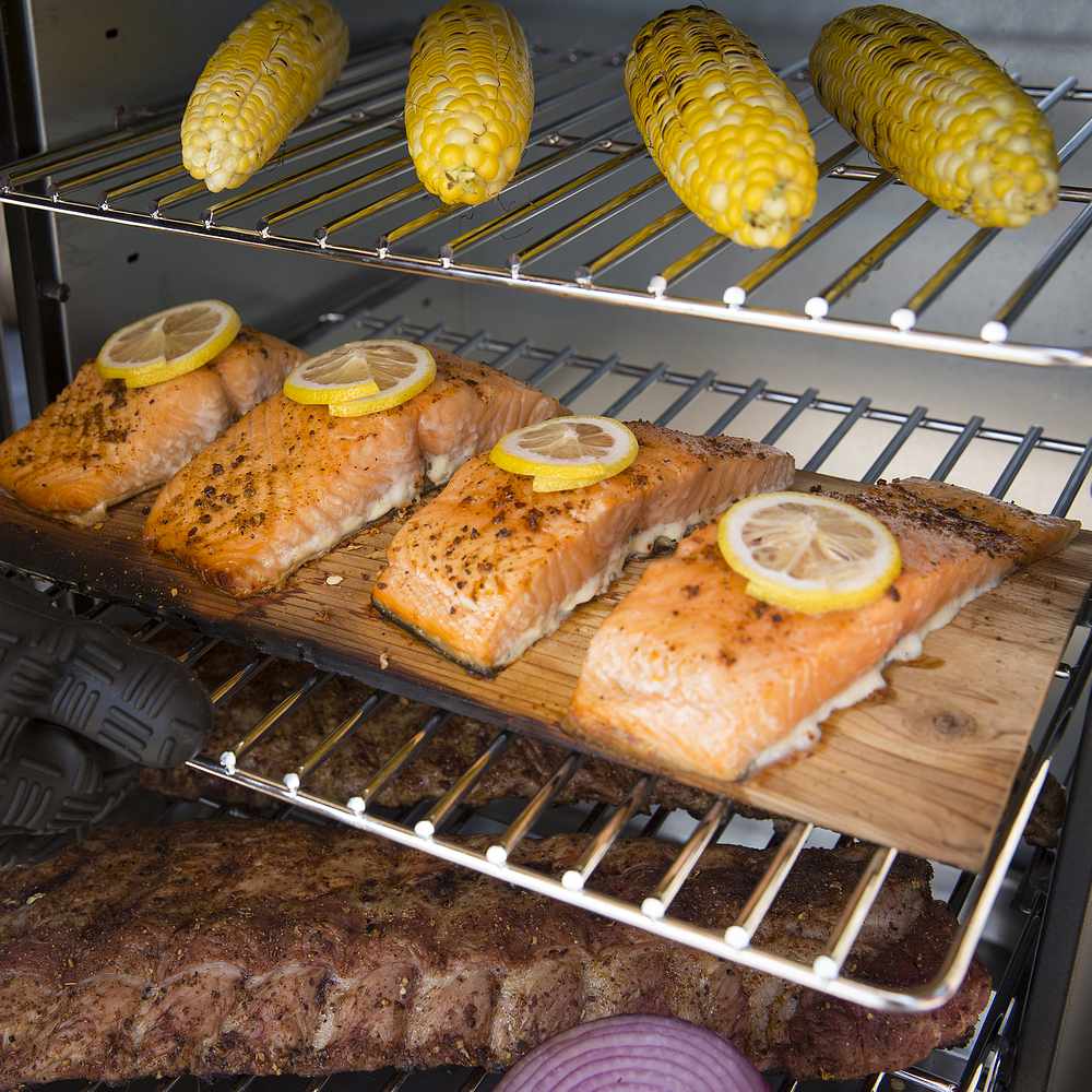 Broil King VERTICAL™ GAS SMOKER