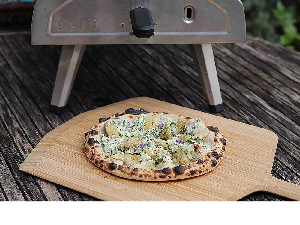 Ooni Pizzaschieber Bambus und Pizzabrett 16" (40 cm)